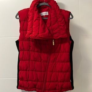 Calvin Klein red/blk puffer vest. Size XL